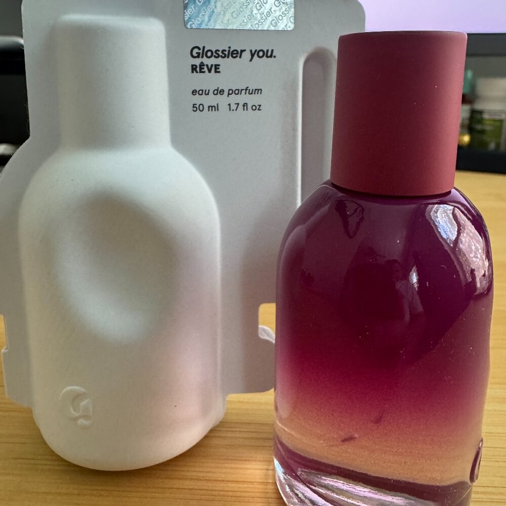 NWT-Glossier You - Reve Perfume + Free Glossier Cosmetic Bag